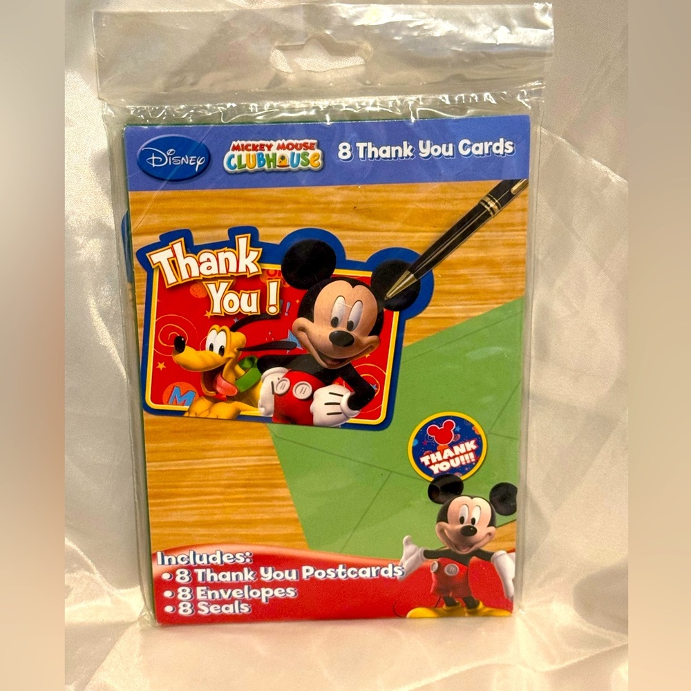 8 / 10 Thank You cards & envelopes - Disney - Mickey Mouse
